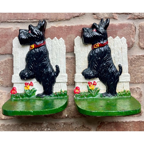 Vintage 1930s Painted Cast Iron Black Scottish Terrier Bookends